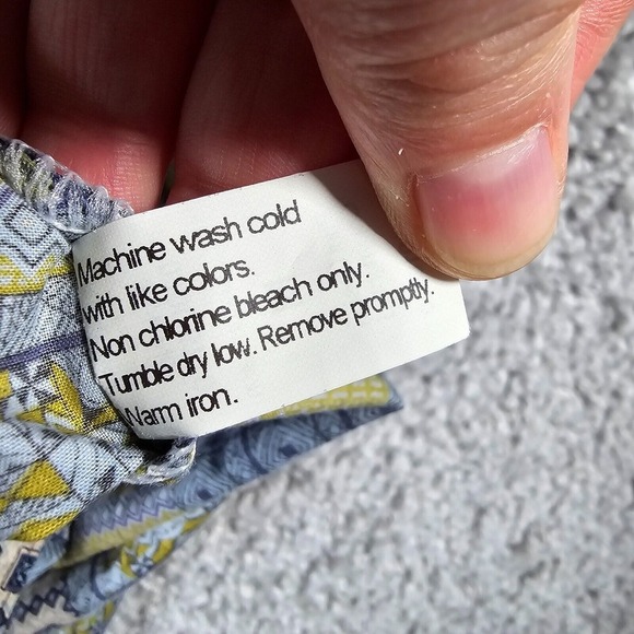 Tori Richard Mens Shirt M Blue Floral Short Sleeve Button Up Made in USA Beach - Picture 8 of 12